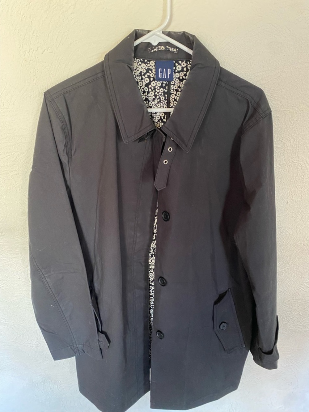 GAP Women’s Black Classic Trench Coat